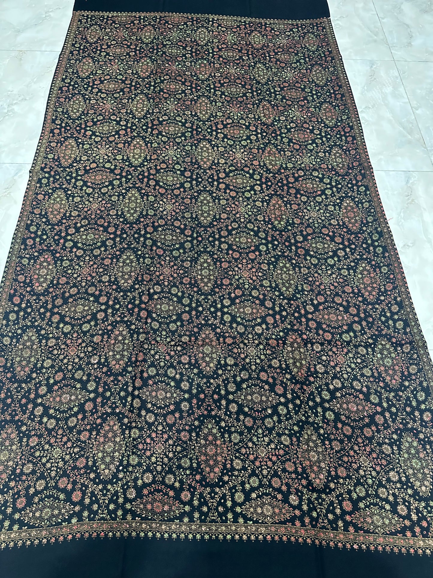 Black Jaal Shawl